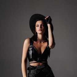 Шлюха Кира 35996