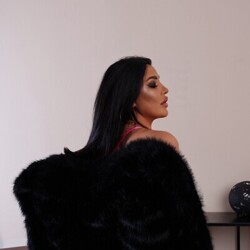 Шлюха Мия 43034